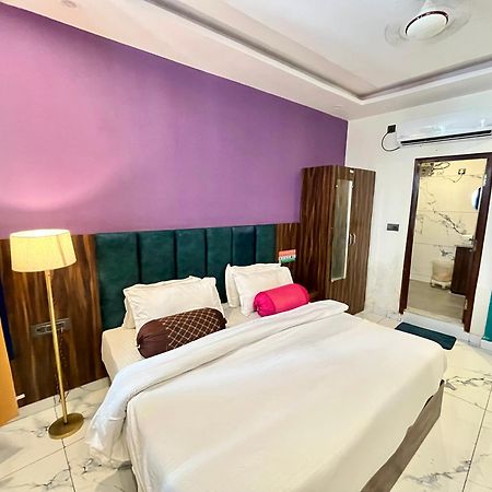 Bonfire Hostels Rishīkesh Екстериор снимка