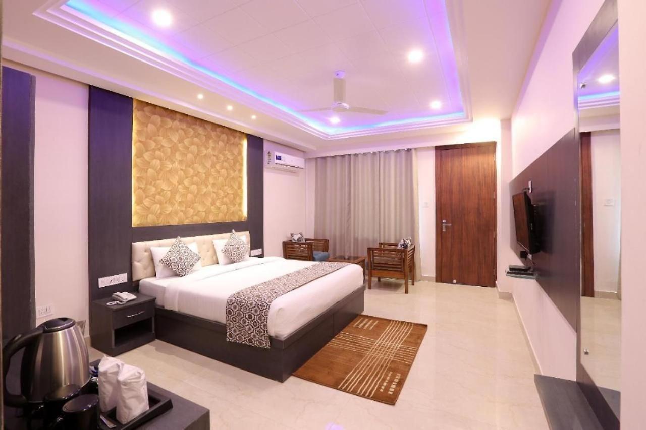 Bonfire Hostels Rishīkesh Екстериор снимка
