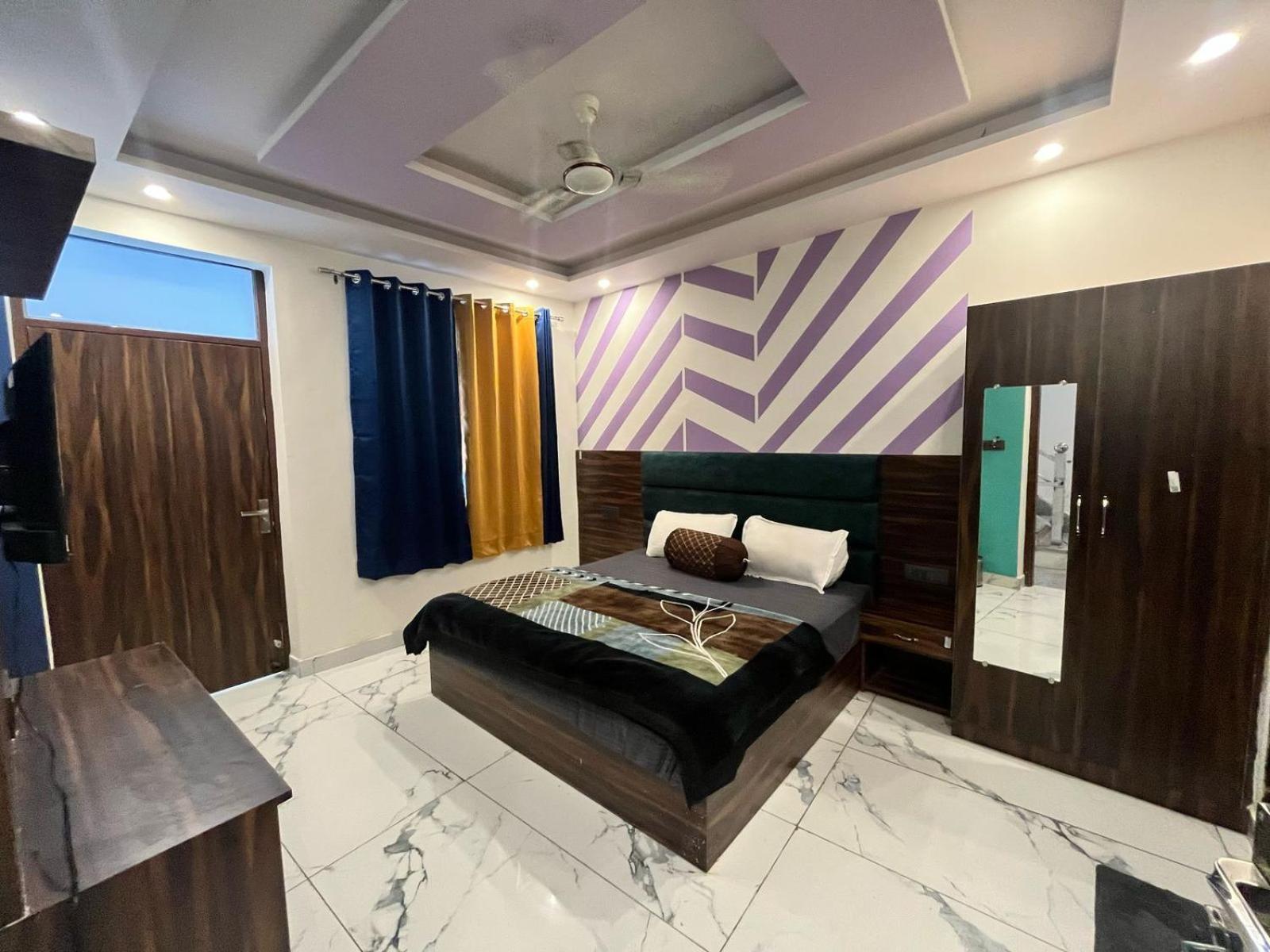 Bonfire Hostels Rishīkesh Екстериор снимка