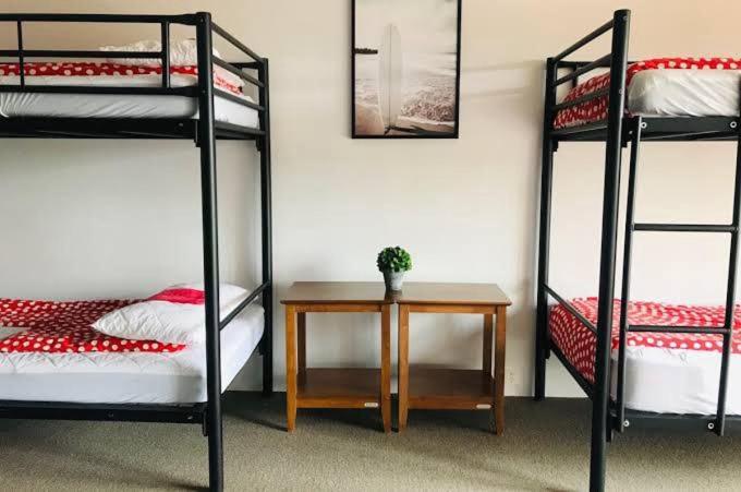 Bonfire Hostels Rishīkesh Екстериор снимка