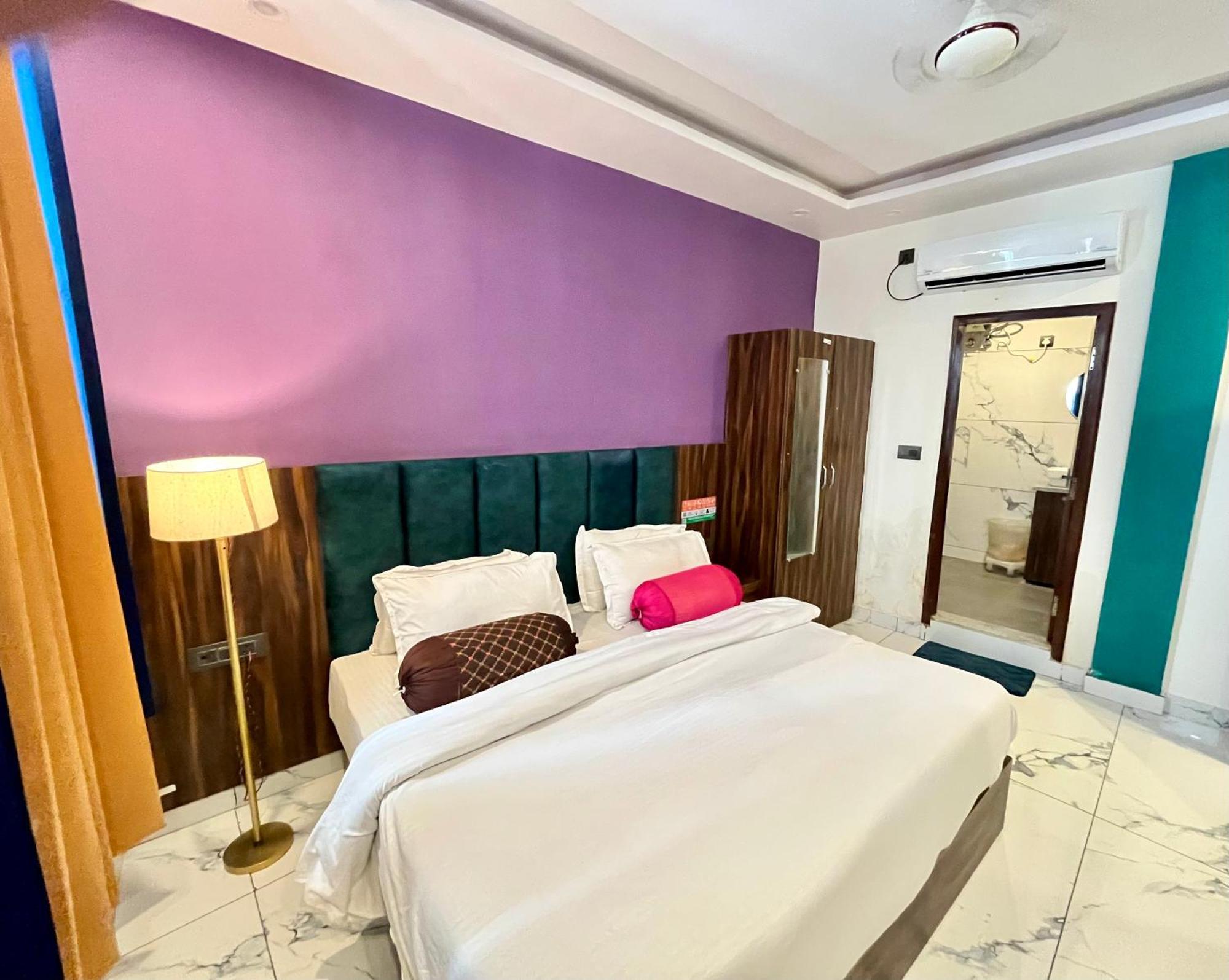 Bonfire Hostels Rishīkesh Екстериор снимка