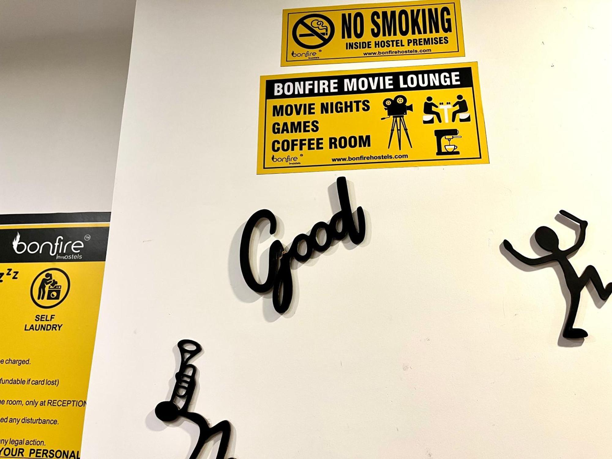 Bonfire Hostels Rishīkesh Екстериор снимка